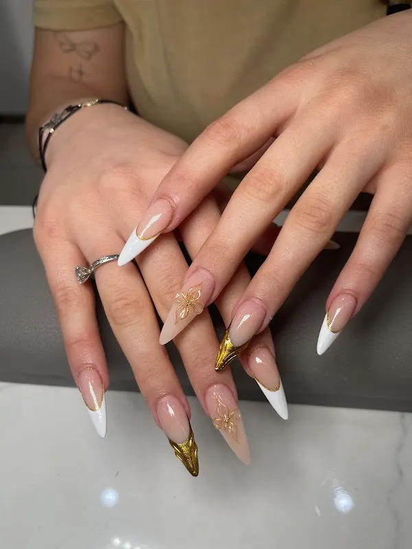 Queens Nails & Spa — Nail salon in Watford